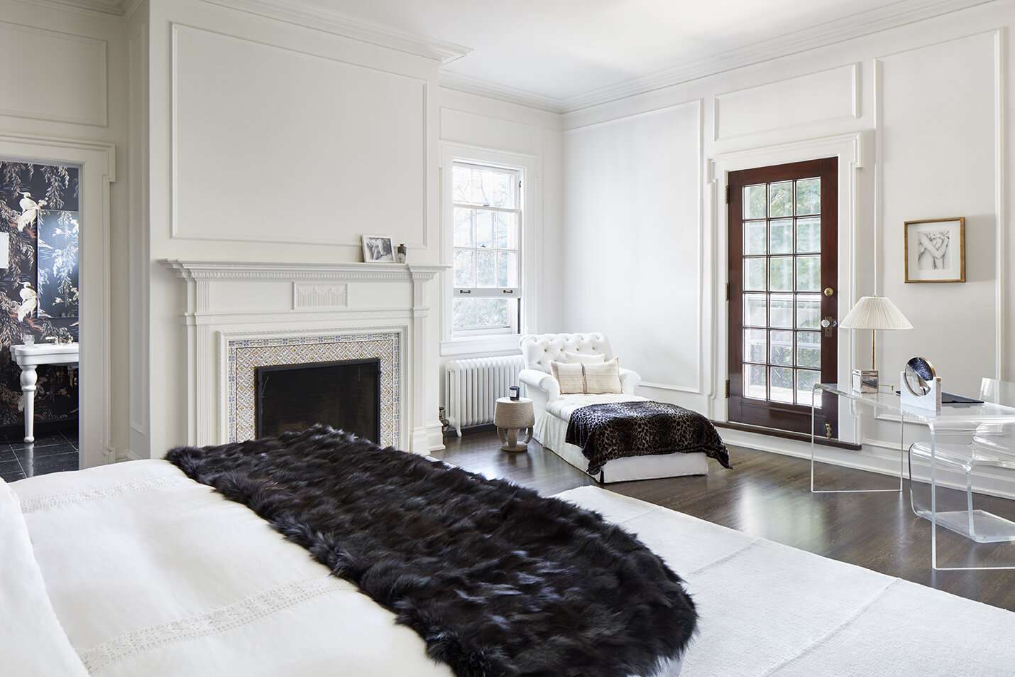 traditionelles Zuhause minimalistisches Schlafzimmer