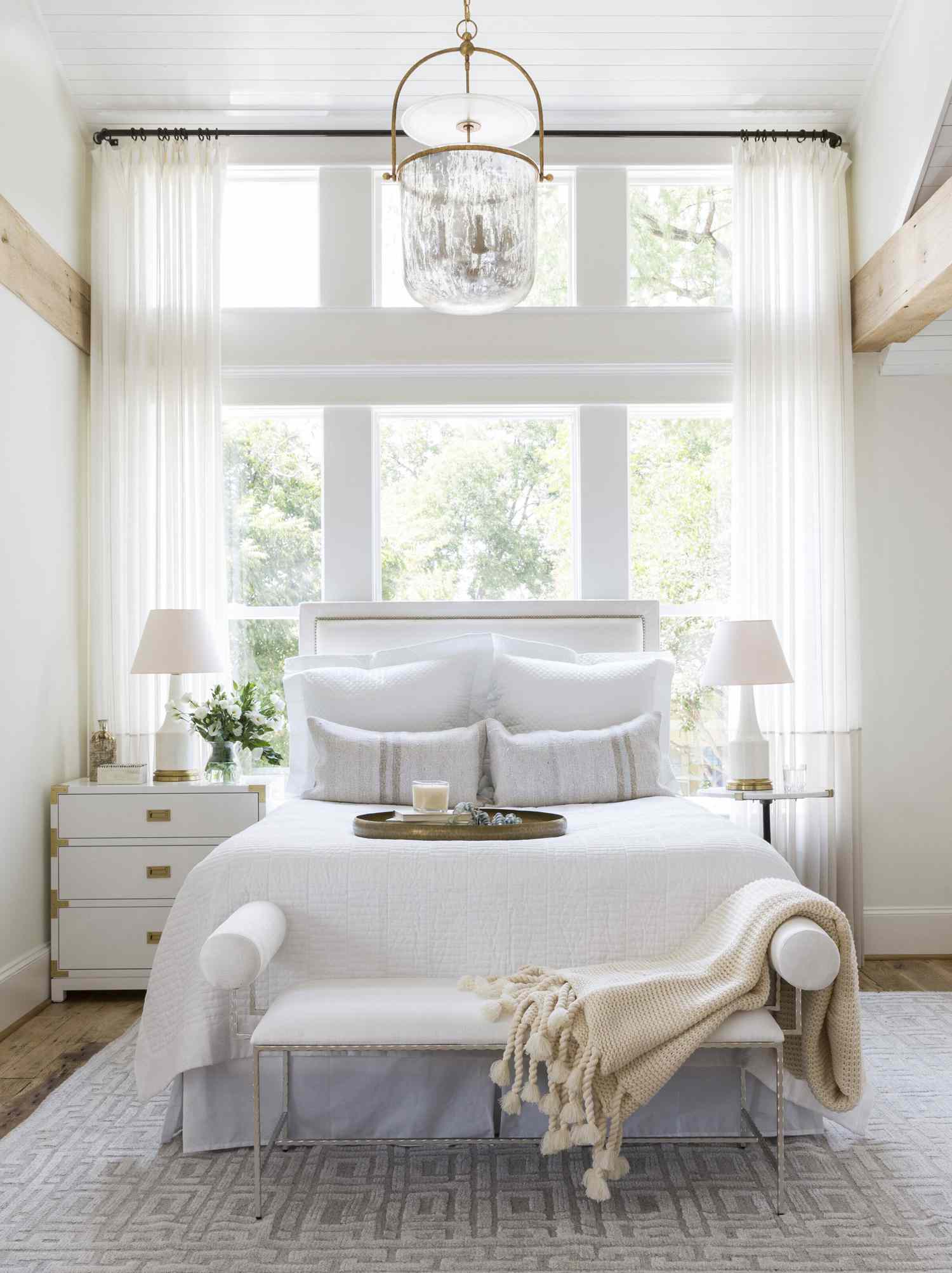 modern farmhouse guest bedroom decorating ideas