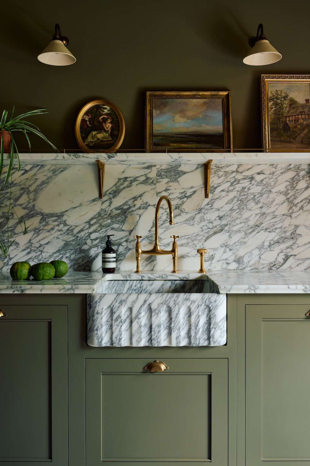 Arabescato marble kitchen countertops