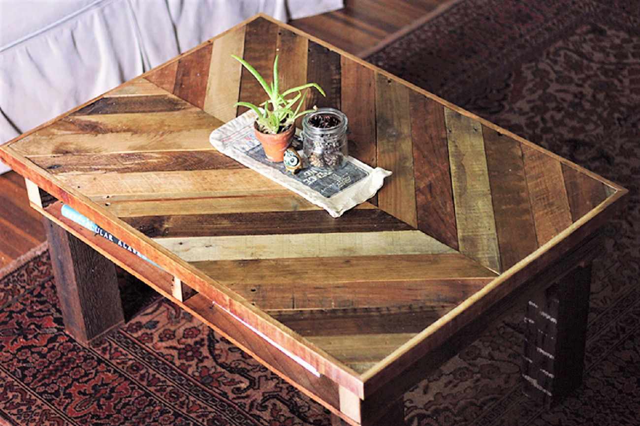 wood pallet coffee table