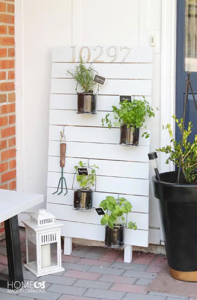 pallet wood vertical garden