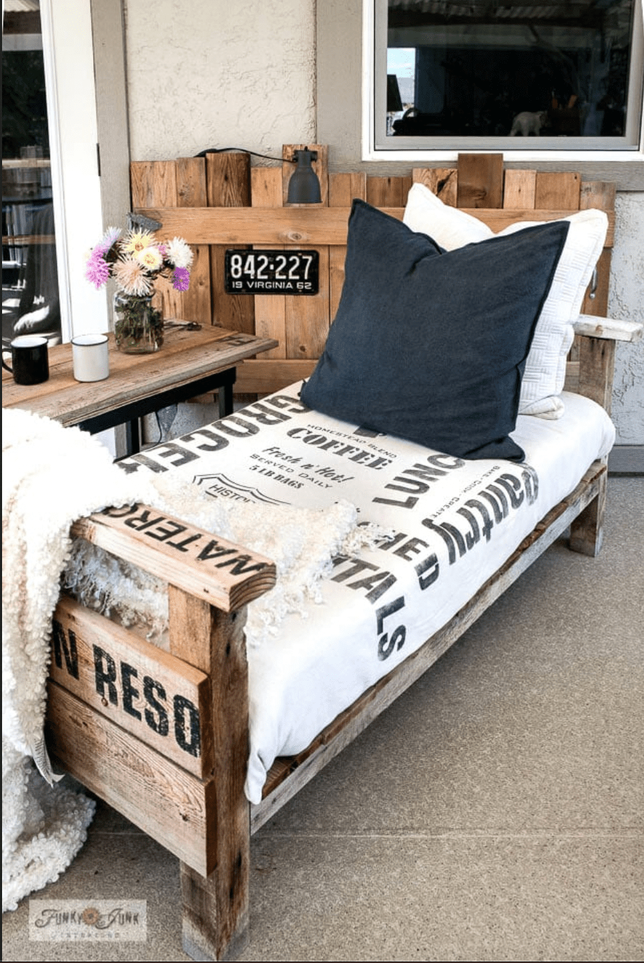 pallet wood lounge chair