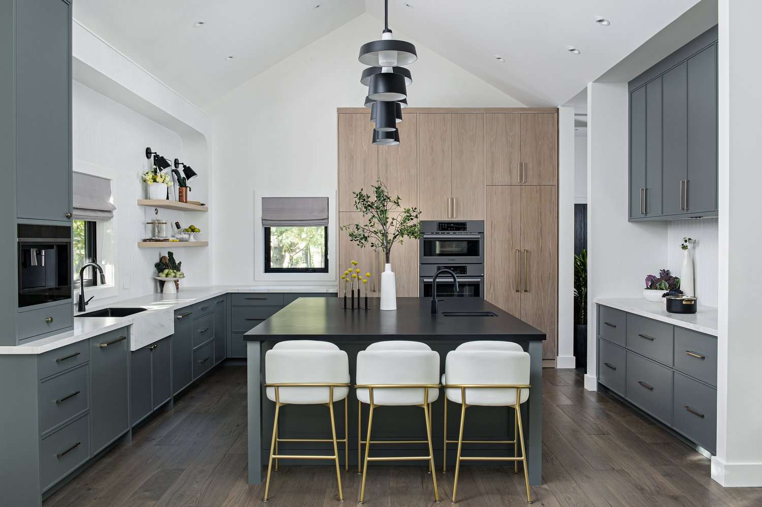 u-shaped kitchen with vaulted ceilings