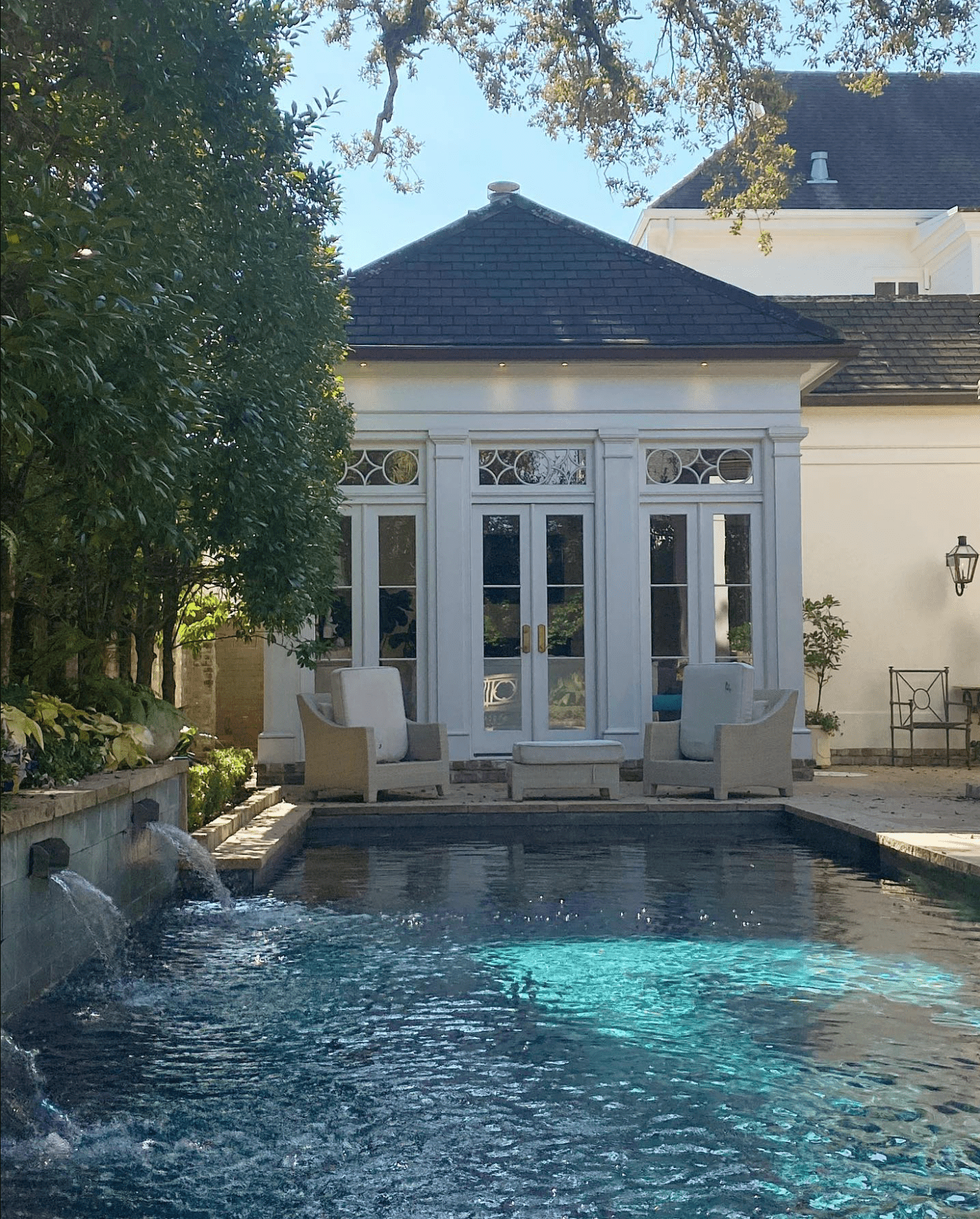 Wintergarten und Bäume für Schatten