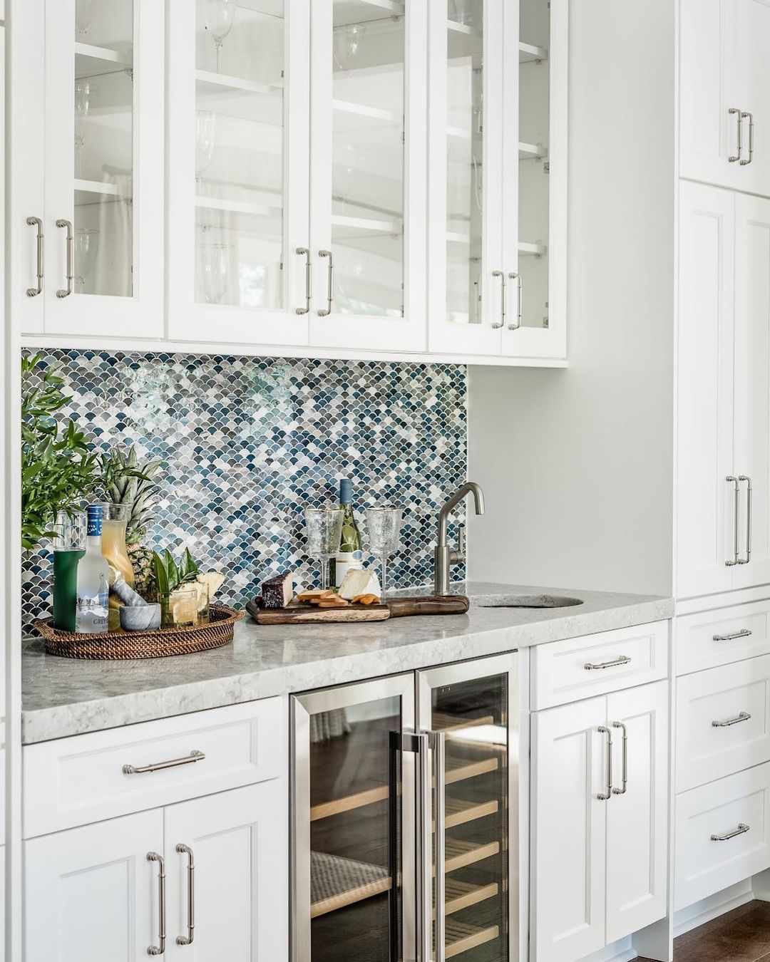 wine fridge and tray