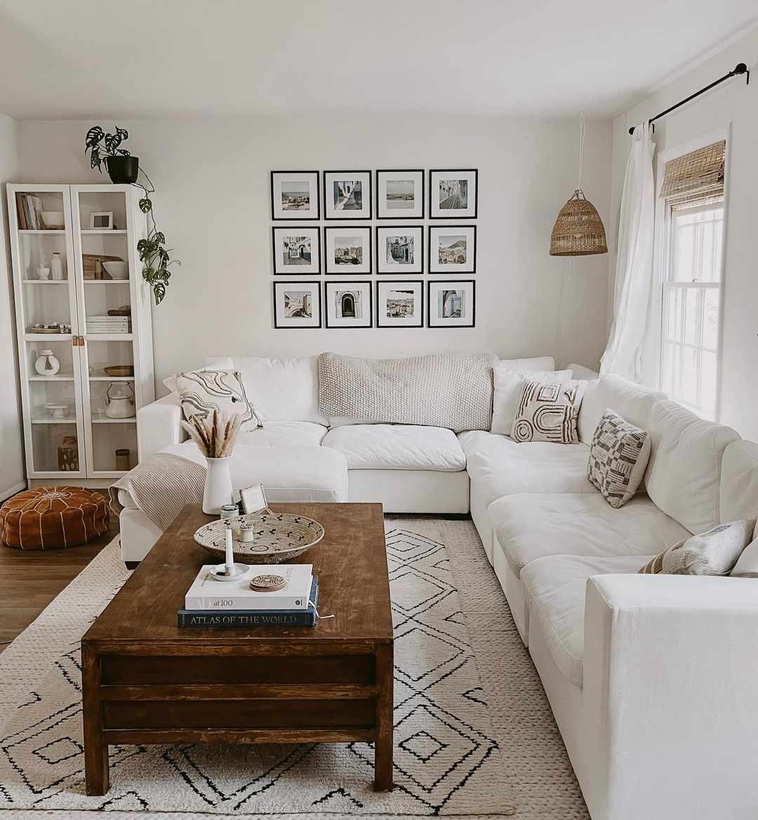 Minimalistisches Boho Wohnzimmer