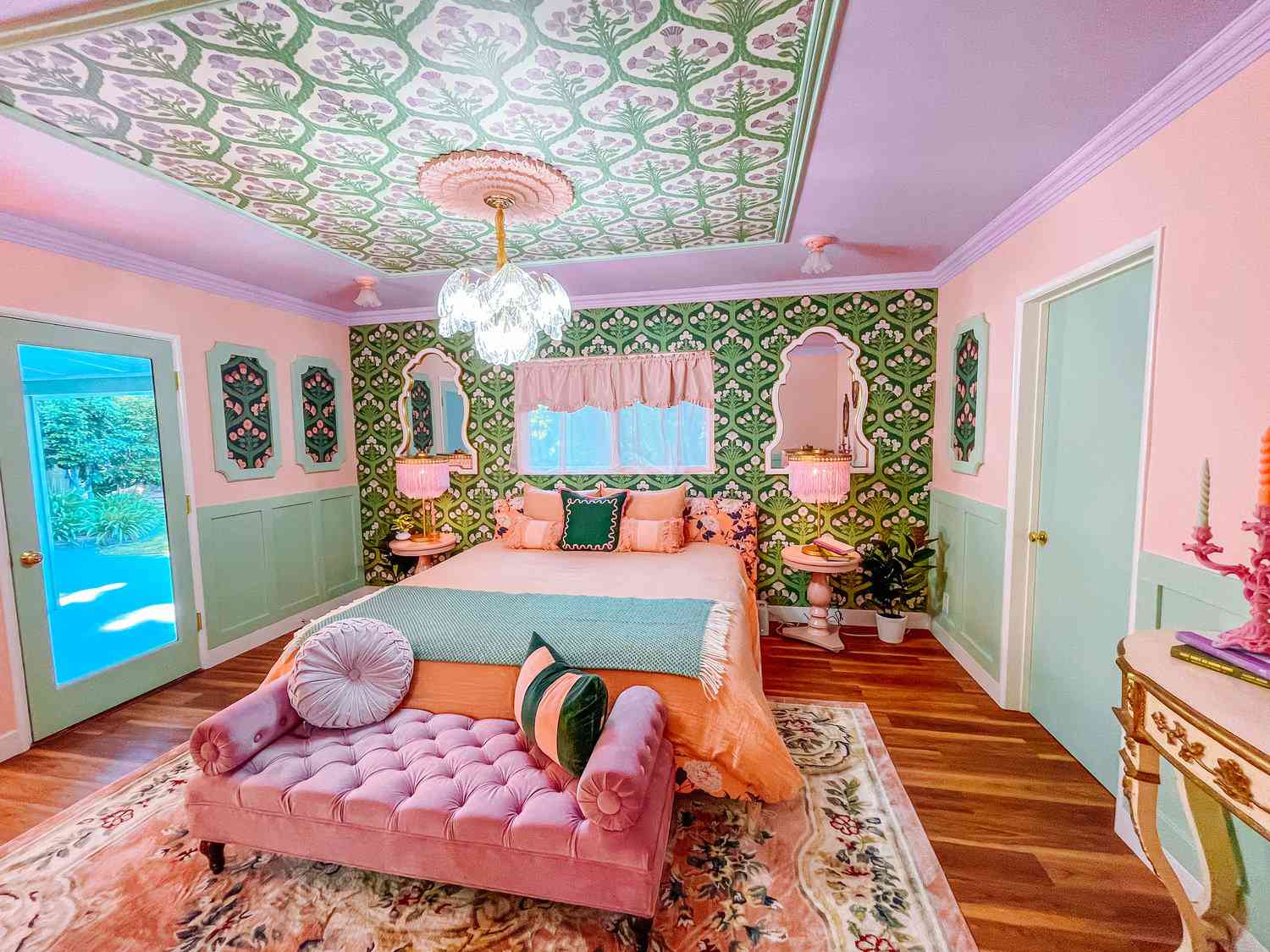 maximalist victorian bedroom ideas