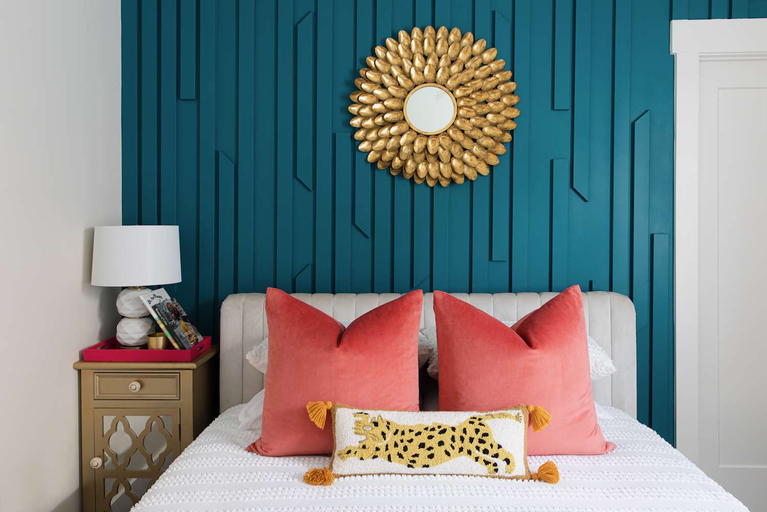 bedroom accent wall decorating ideas