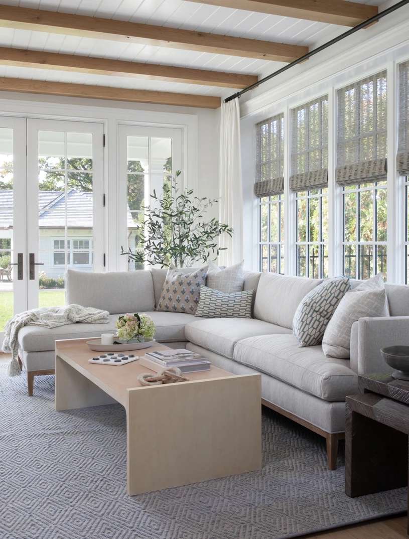 sunroom with ceiling beams