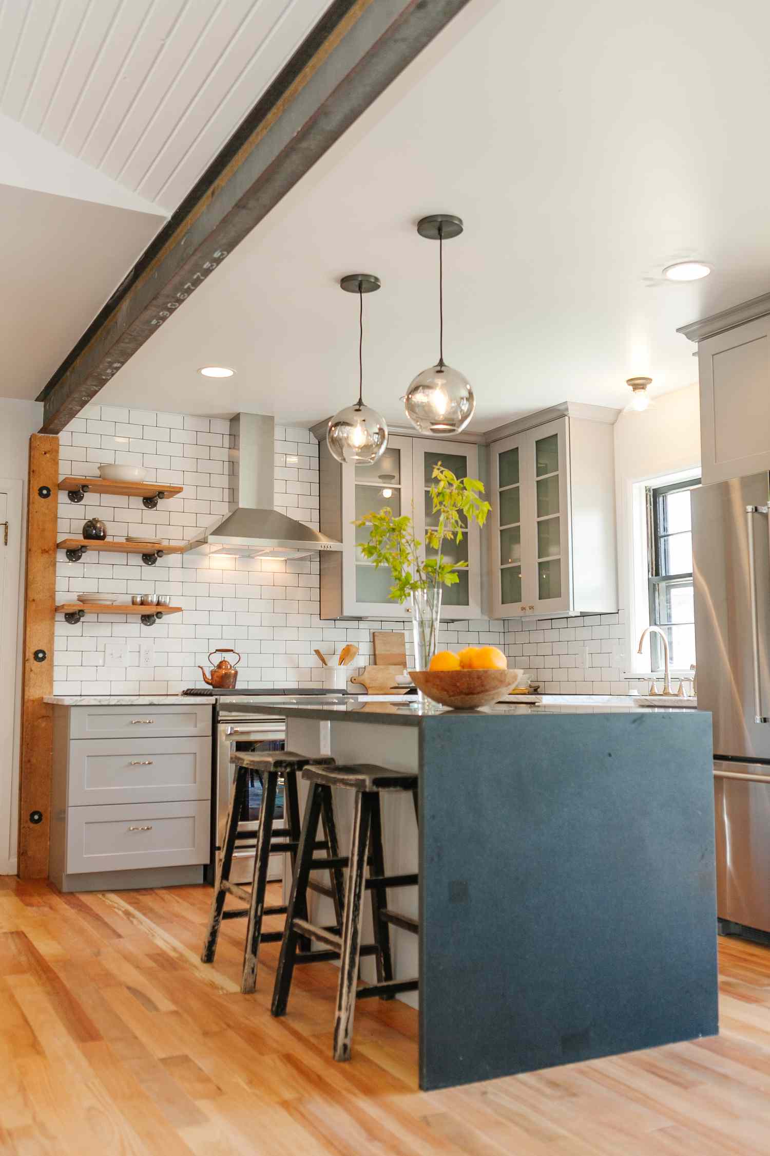 layered kitchen lighting ideas