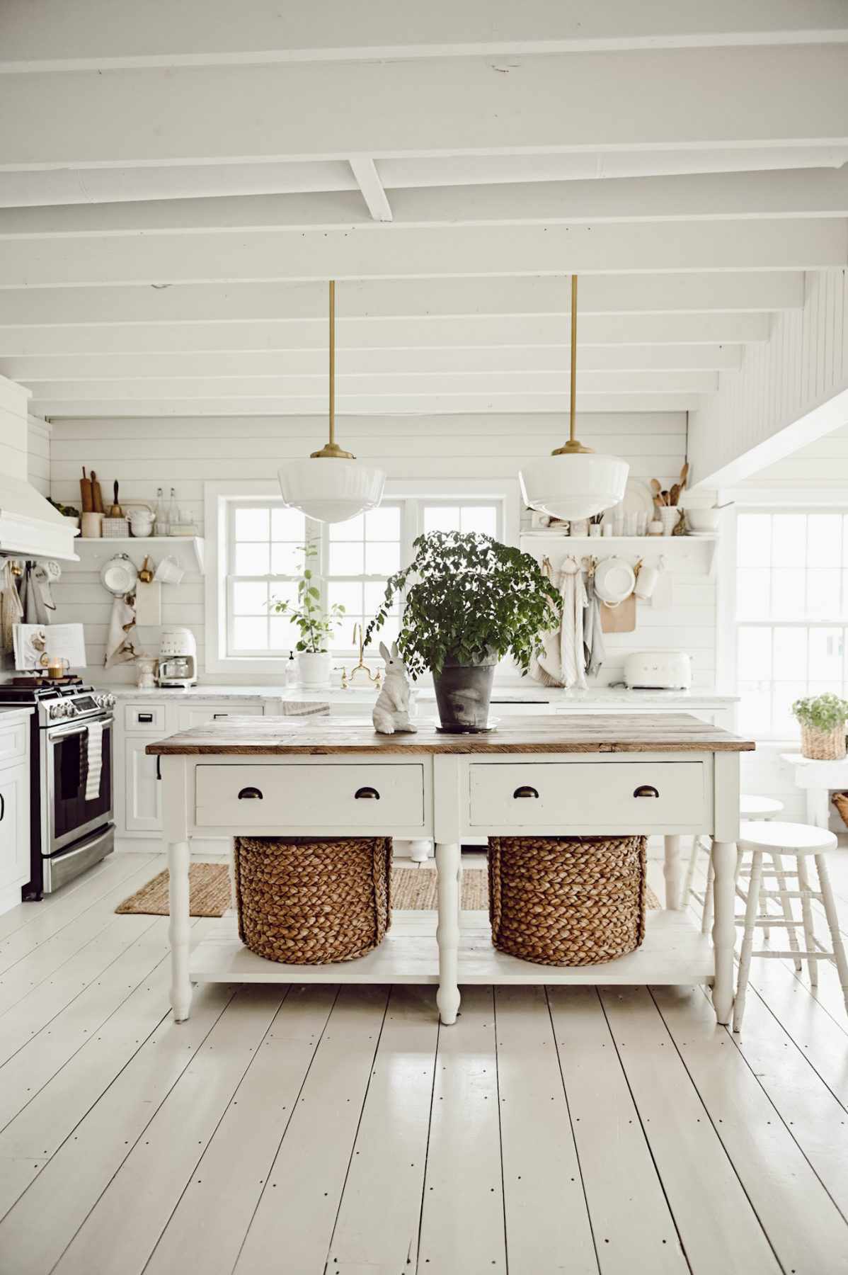 modern farmhouse kitchen lighting